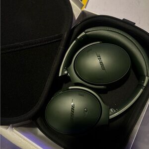 Bose headphones green $175